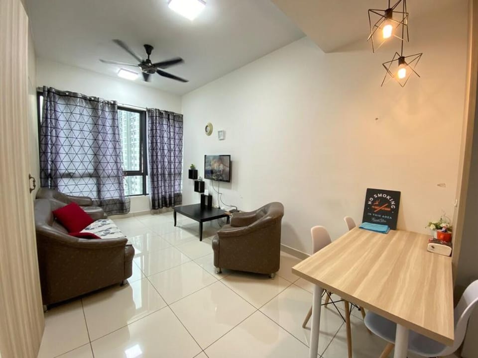 Stay@Kiara Plaza Kajang/Semenyih FREE Wifi&Parking Apartment in Negeri Sembilan, Malaysia