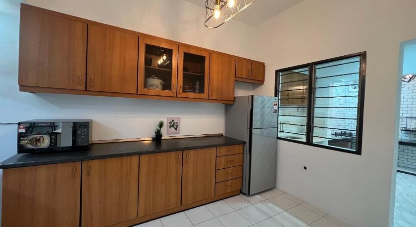 GLAMSTAY Simpang Pulai 4 Rooms with Free WIFI Vacation rental in Ipoh