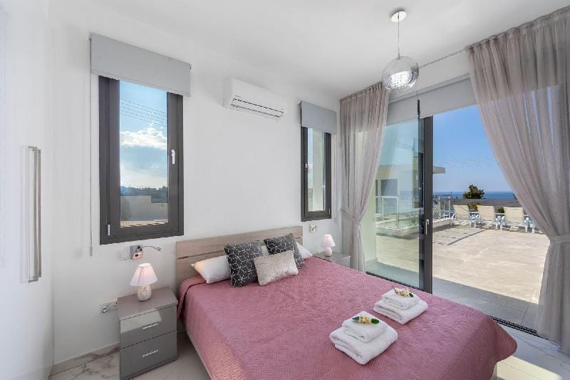Villa Pleiades | Eastmed Villas Apartment in Peyia