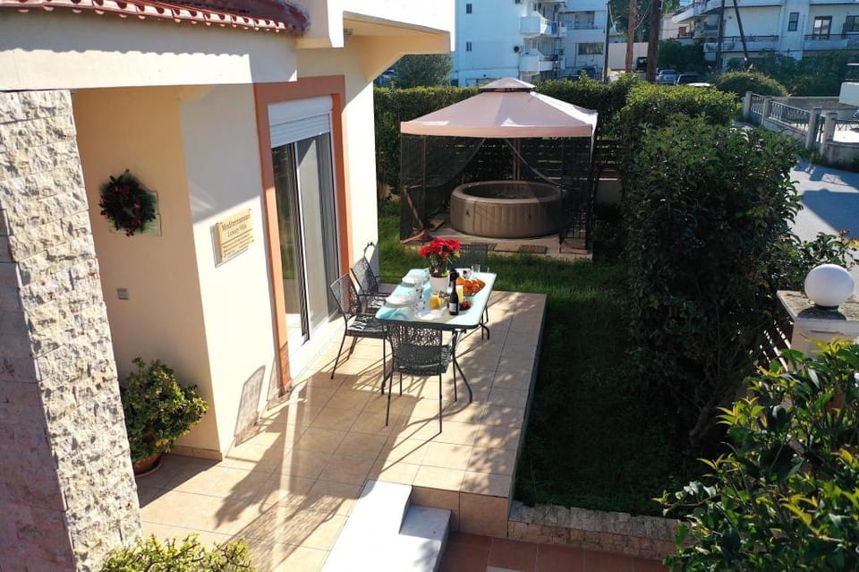 Mediterranean Luxury Villa Apartment in Ialysos