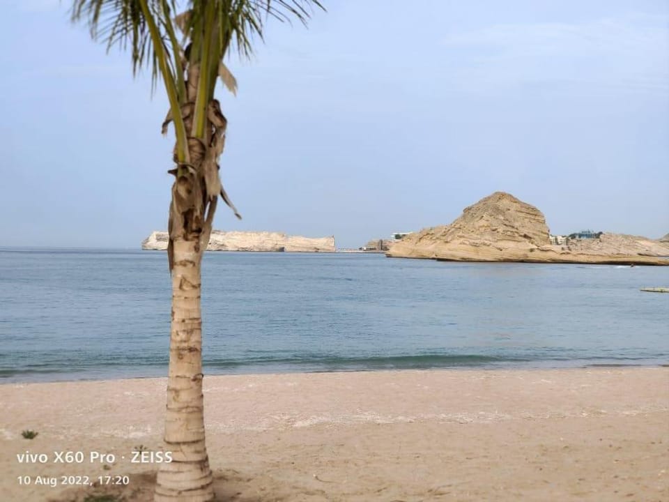 Park land & Mountain View Villa Villa in Muscat Governorate, Oman