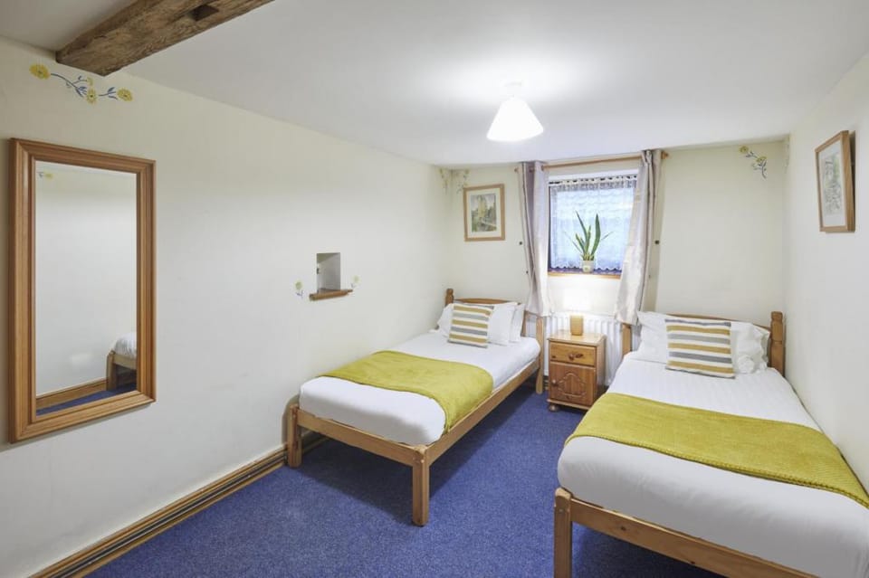 Host & Stay | Owl in Newton-on-Rawcliffe Apartment in England