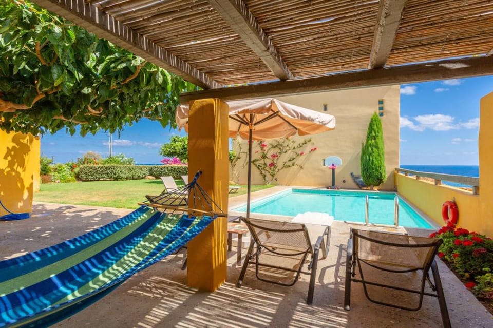 Villa Liakada: Large Private Pool, Walk to Beach, Sea Views, A/C, WiFi, Car Not Required             Apartment in Panormos in Rethymno