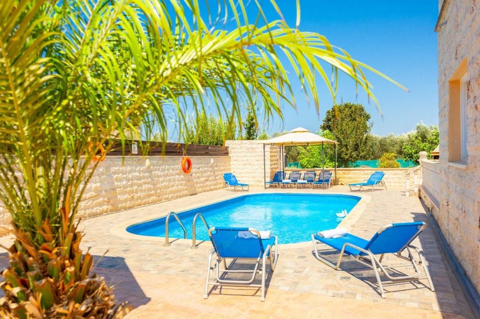Villa Prodromi: Large Private Pool, A/C, WiFi                                                        Apartment in Poli Crysochous