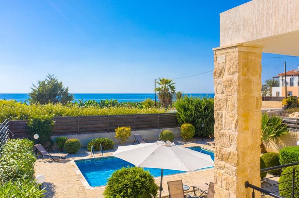 Villa Felice: Large Private Pool, Walk to Beach, Sea Views, A/C, WiFi, Car Not Required              Apartment in Paphos District