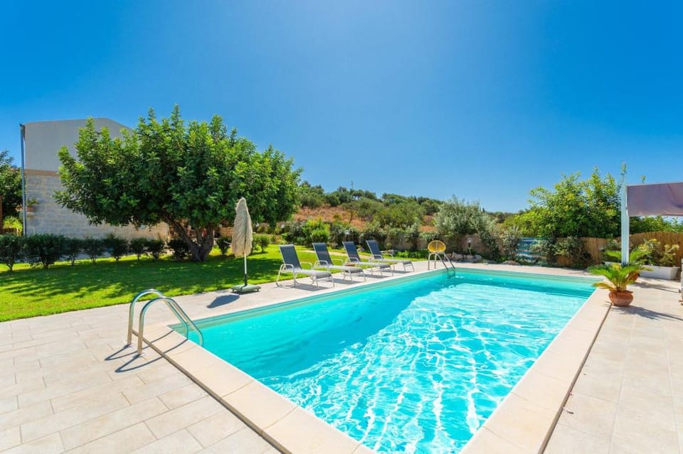 Villa La Mia Sicilia: Large Private Pool, Sea Views, A/C, WiFi                                       Apartment in Sicily