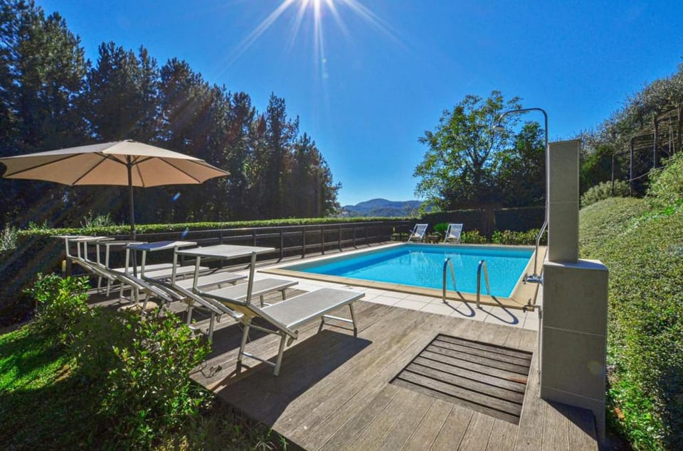 Villa Casale di Rosa: Large Private Pool, WiFi                                                       Apartment in Lucca