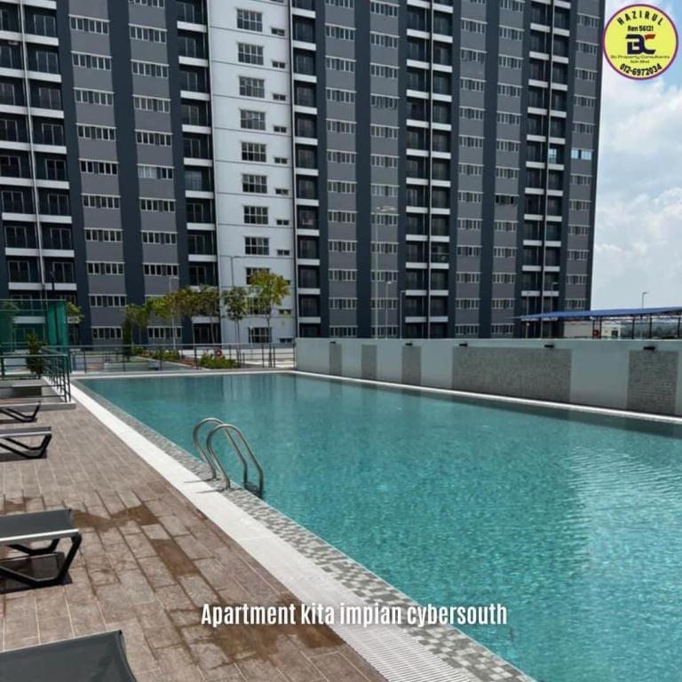 IQ APARTMENT CYBERSOUTH WITH POOL Apartment in Selangor, Malaysia