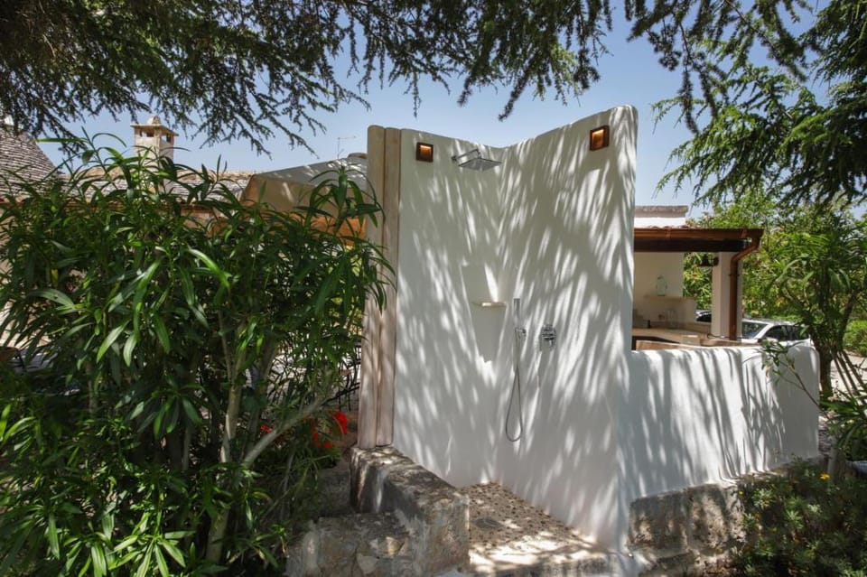 TD Dimora di Genna Trulletto with Lush Garden Pool Apartment in Apulia