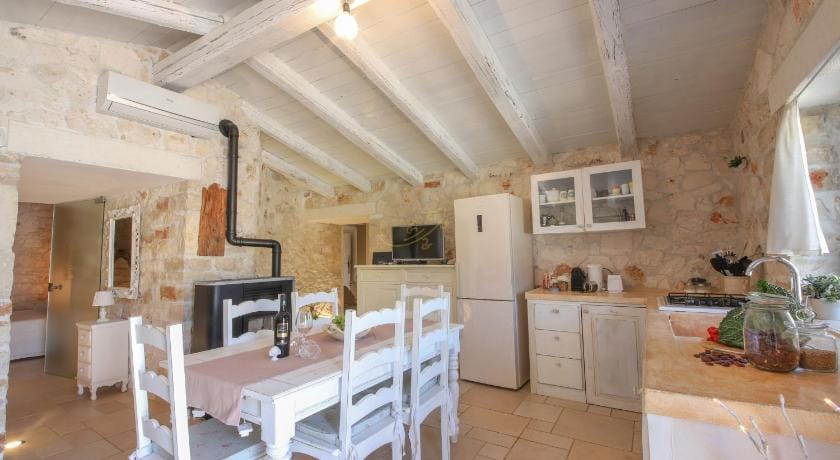 TD Trulli della Lama Private Trulli with Pool Apartment in Apulia