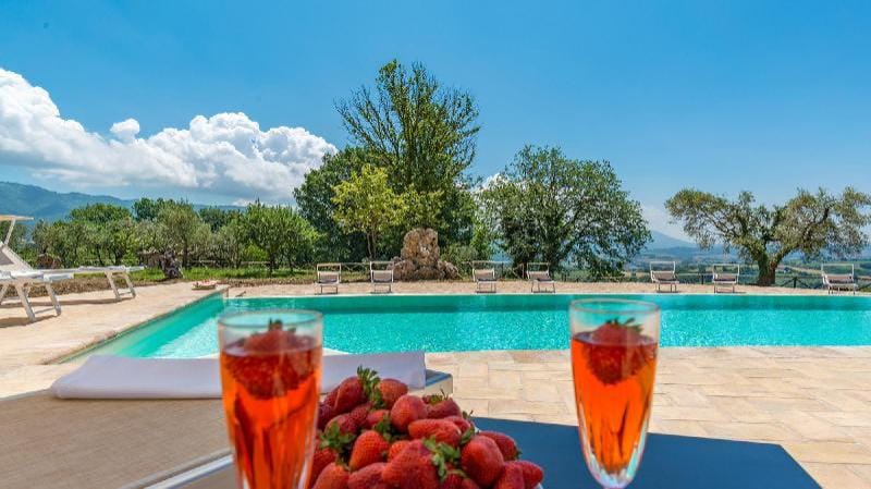 Santa Illuminata 20+12 Apartment in Umbria