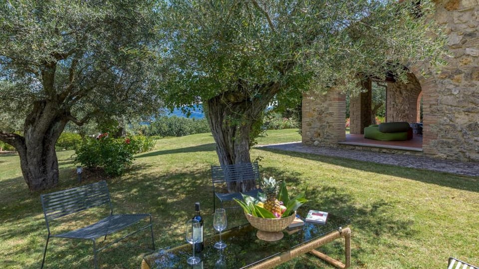 Villa Il Cedro 10+1 Apartment in Tuscany