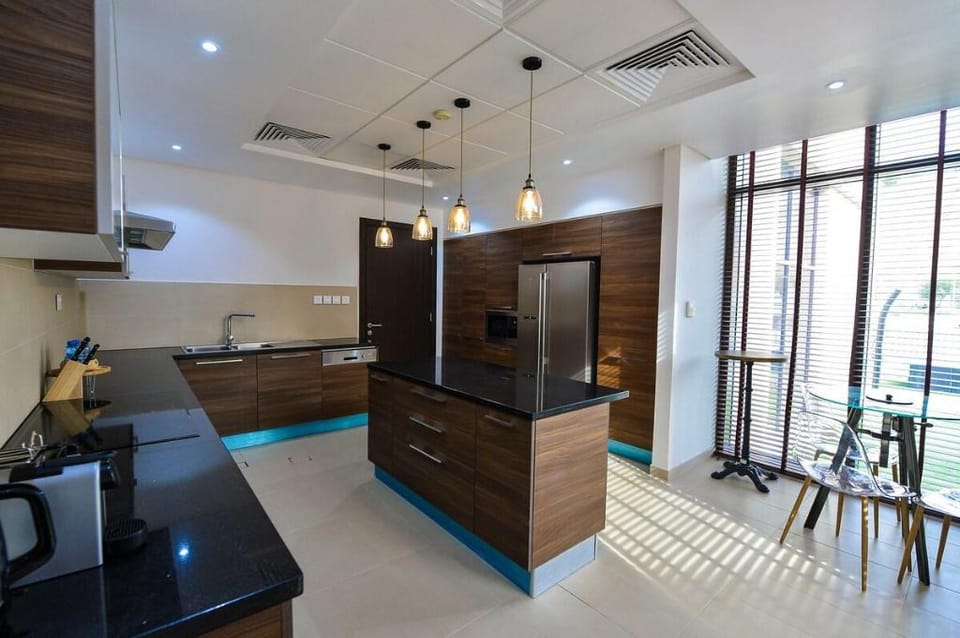 valley & mountain view Villa Villa in Muscat Governorate, Oman