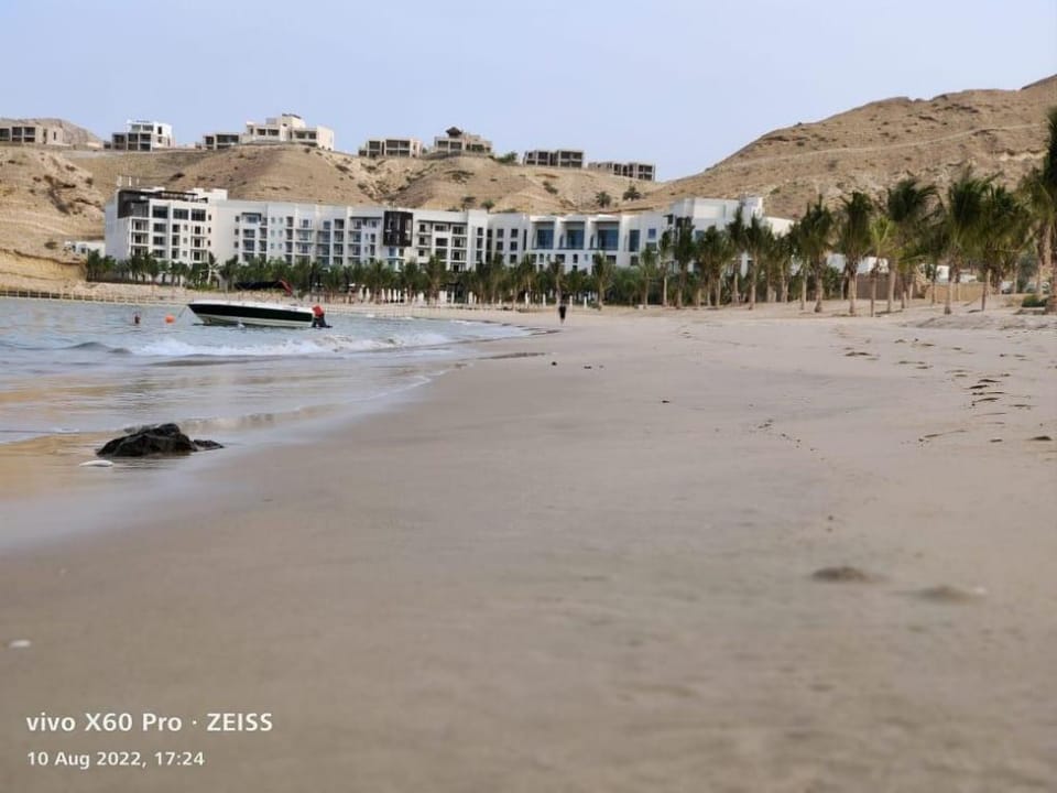 Sea & lake view villa Villa in Muscat Governorate, Oman
