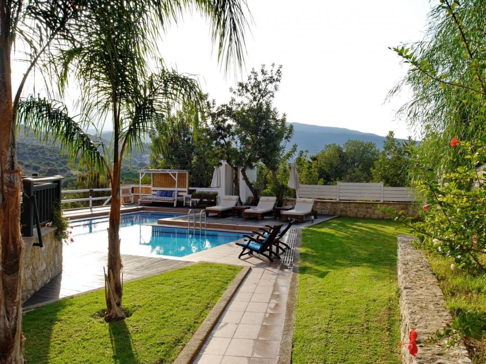 Villa Amvrosia in Armeni Apartment in Crete