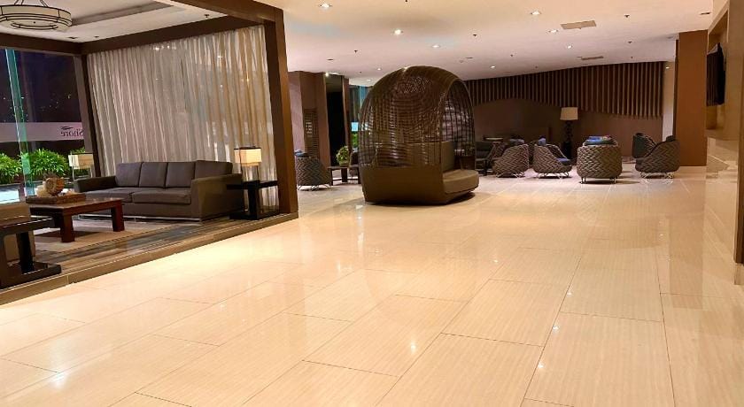 Luxury Seaside Sunset view at SM MOA Free Parking Apartment in Pasay