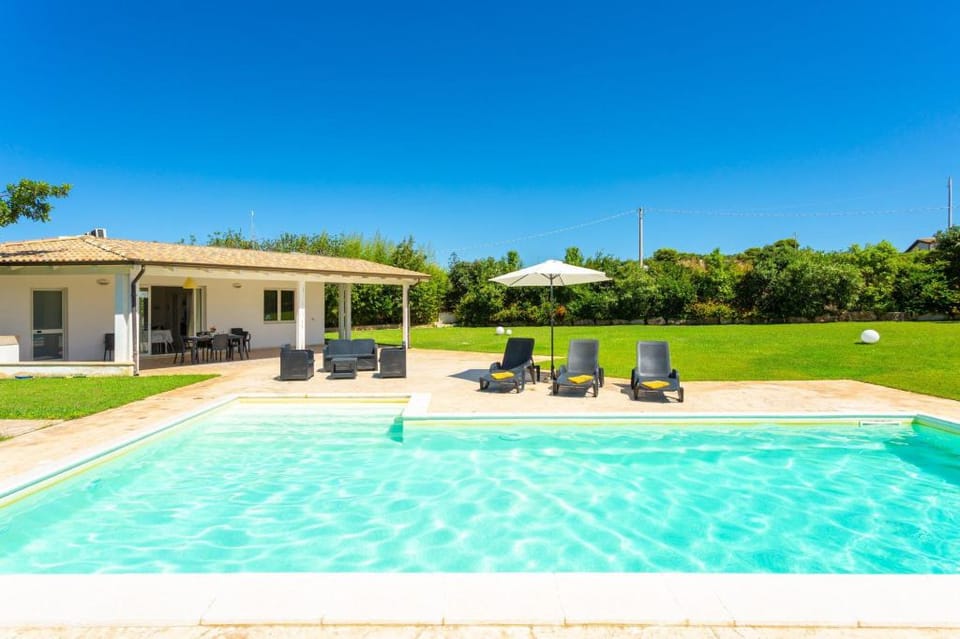 Villino Malva: Large Private Pool, A/C, WiFi                                                         Apartment in Sicily