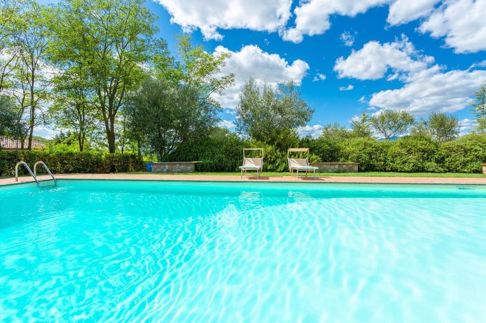 Villa Il Giulione: Large Private Pool, WiFi                                                          Apartment in Lazio