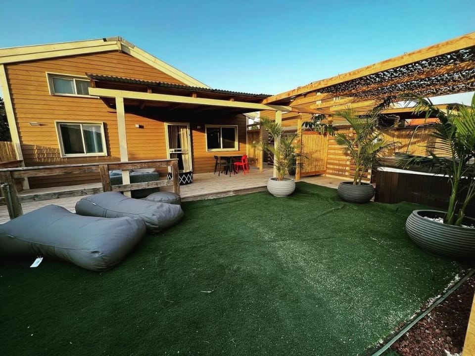 Exclusive Wooden cabin Vacation rental in Haifa District