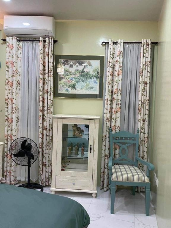 Charming hotel w/ kitchen, dining, patio & Netflix Vacation rental in Davao City