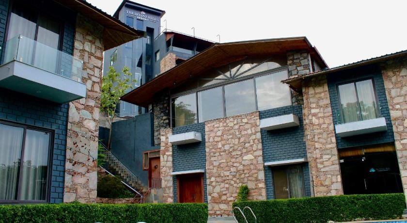 The Divine Hill Resort Udaipur Hotel in Gujarat