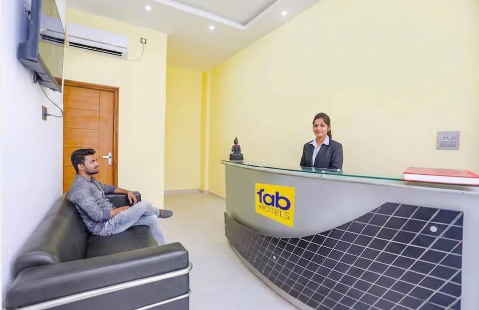 FabHotel Sunrise Sector 56 Hotel in Noida