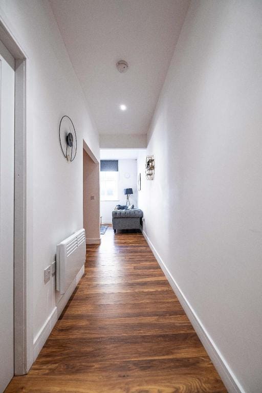 Executive Apart-His & Her Showers with Netflix 103 Apartment in Bradford