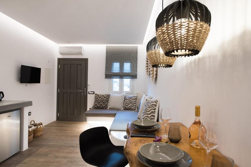 Junior Suite Apartment in Mykonos, Mikonos 846 00, Greece