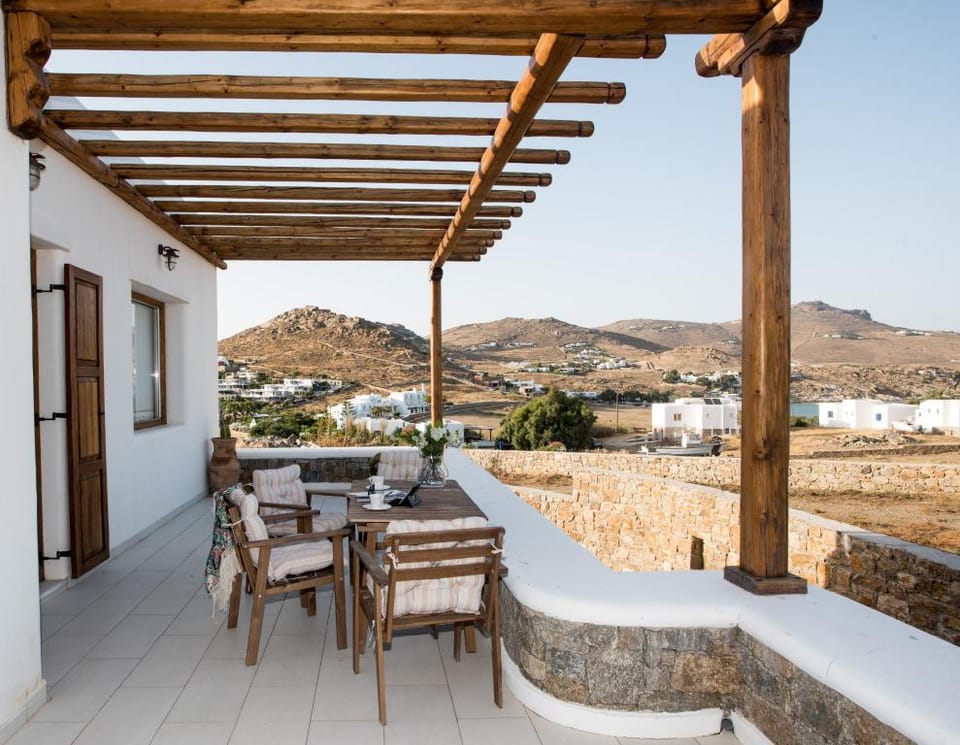 Deluxe Apartment  Apartment in Mykonos, Mikonos 846 00, Greece