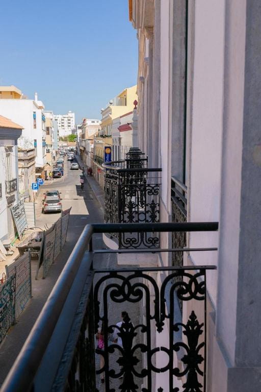 President Pais Apartment Apartment in Faro