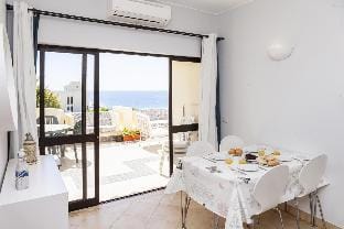 A08 - Magnolia Sea View Apartment Apartment in Lagos