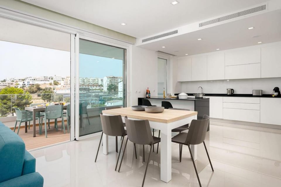 Sunset View Luxury Lagos Apartment, Ideal Homes Apartment in Lagos