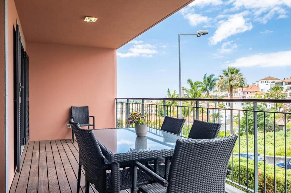 Living Funchal by Homie Apartment in Funchal