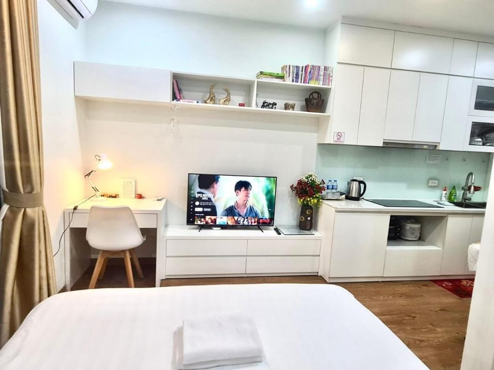 Studio Vinhomes Greenbay Hachu Apartment in Laos