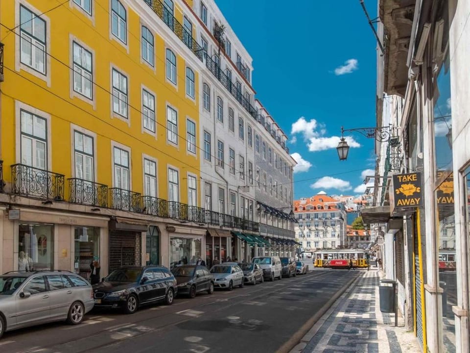 LV Premier Baixa FI central, balcony, space, AC Apartment in Lisbon