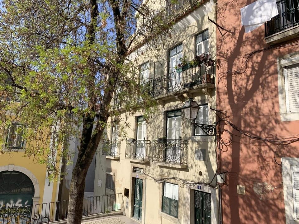 LVPremier Bica BI1 terrace, garden, AC, views, BBQ Apartment in Lisbon