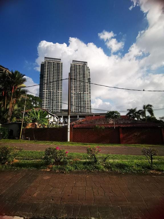 JB市中心sks公寓靠近CIQ，KSL 欢迎长期出租！ Vacation rental in Johor Bahru