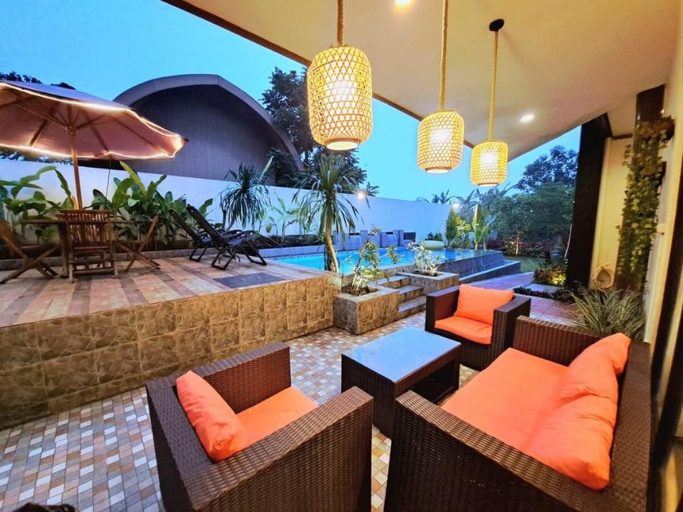 THE OASIS 4BR Private Pool Villa Vimala Hills Villa in West Java