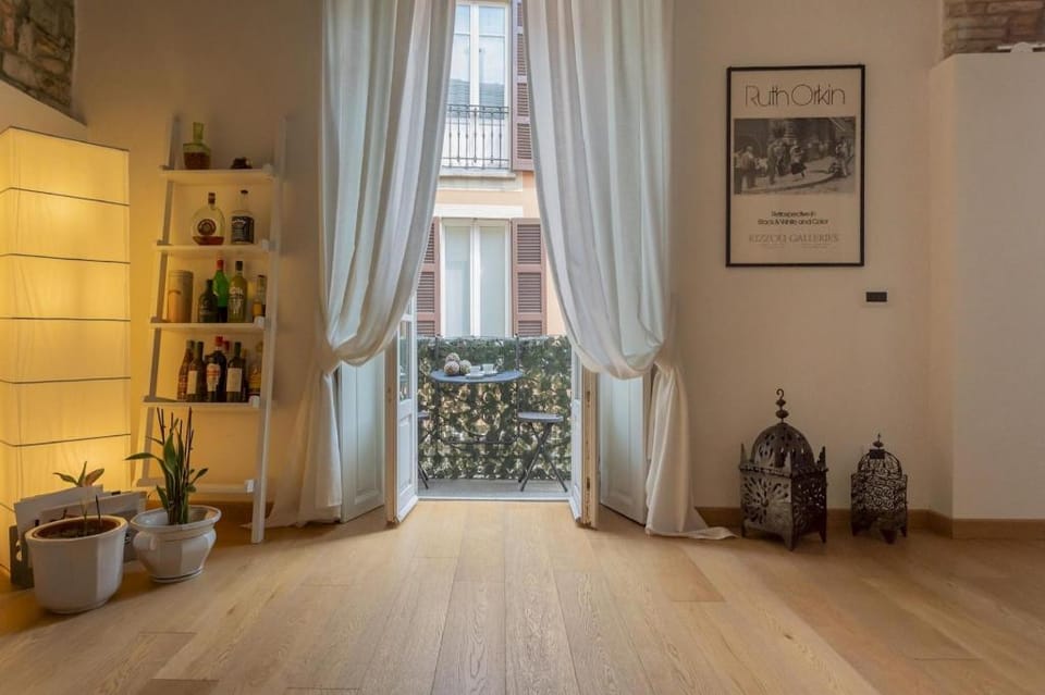 Wine Not Apartment in Como City Centre Apartment in Como