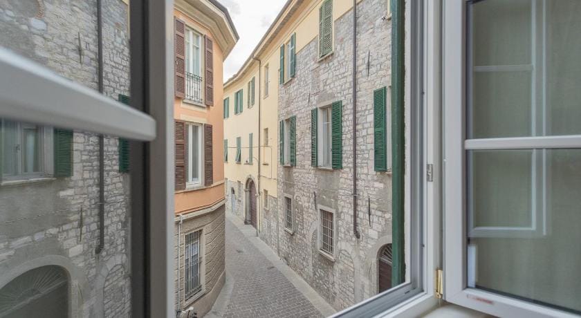 Wine Not Apartment in Como City Centre Apartment in Como