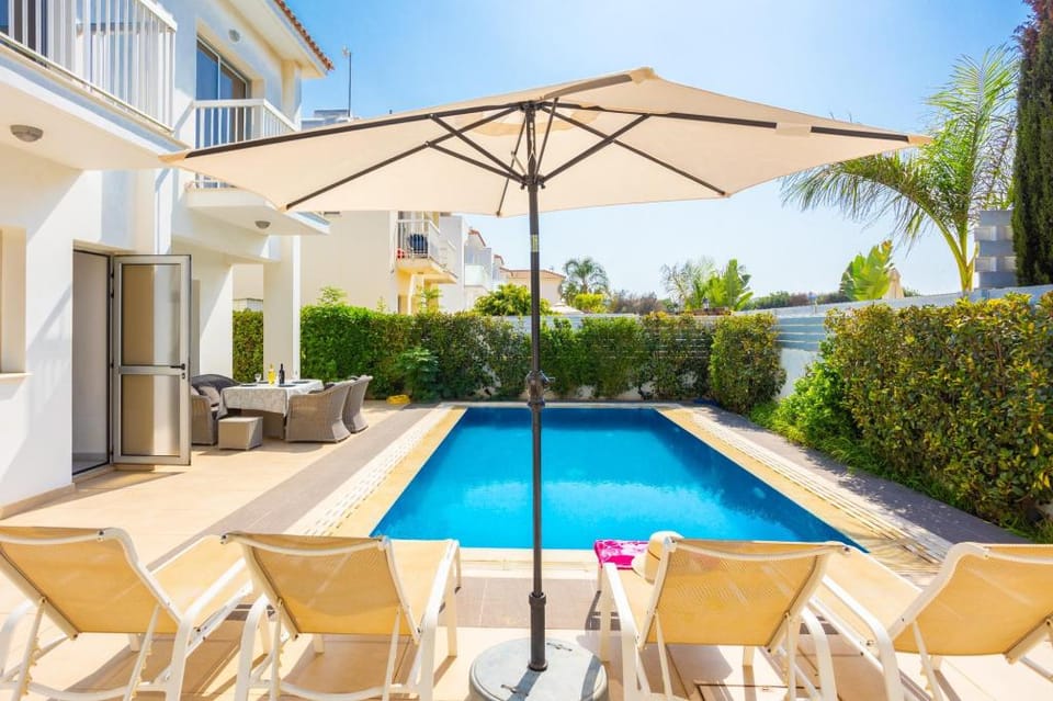 Villa Marina in Pernera Apartment in Paralimni