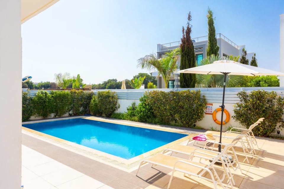 Villa Marina in Pernera Apartment in Paralimni