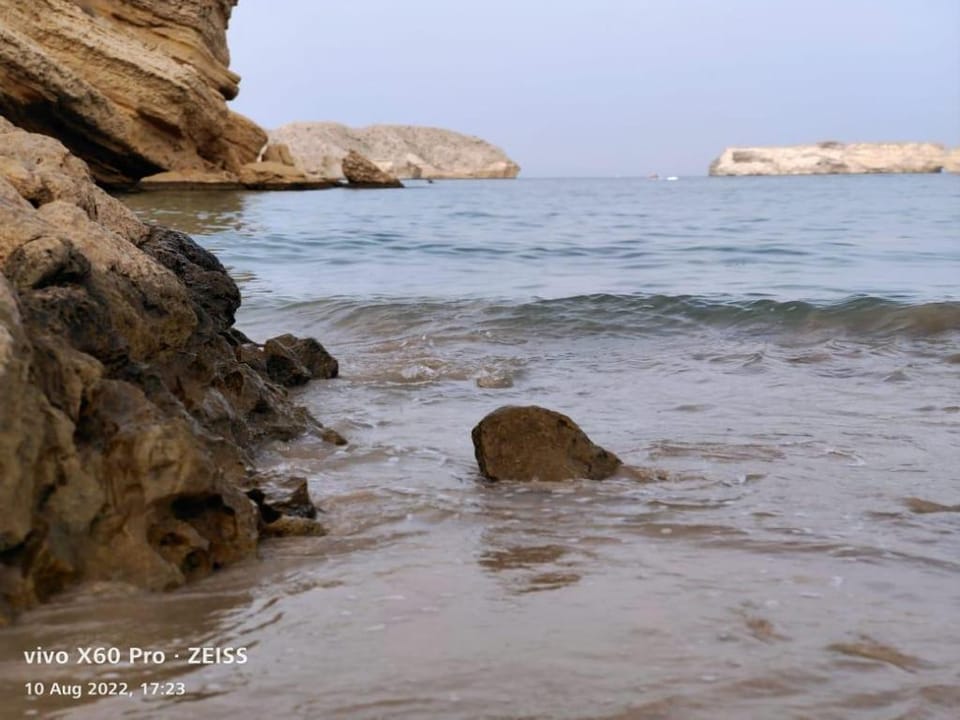 valley & mountain view Villa Villa in Muscat Governorate, Oman