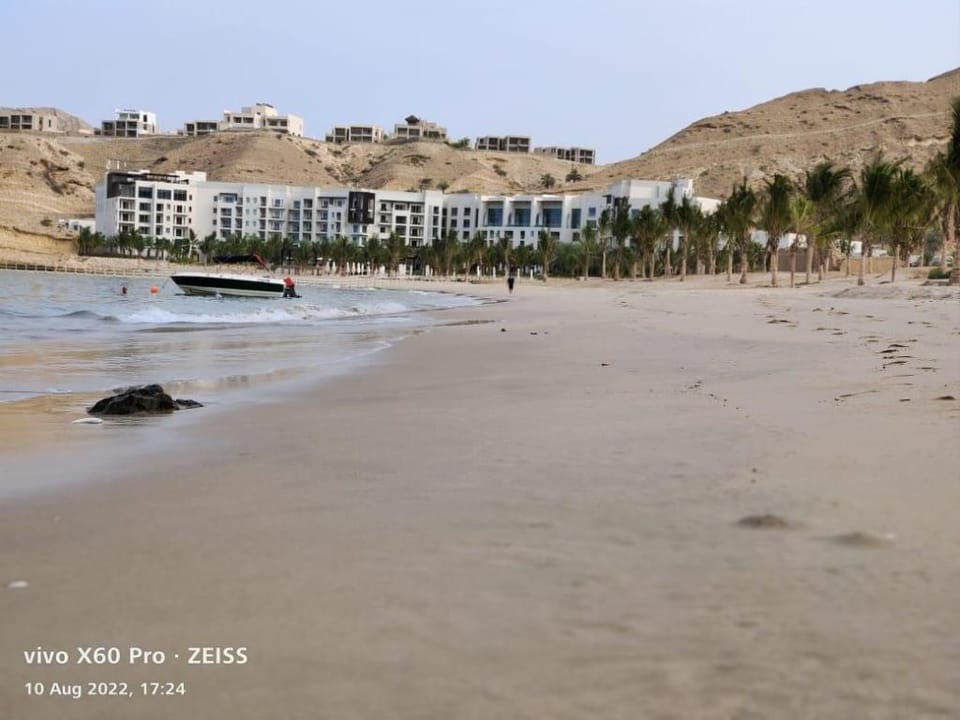 valley & mountain view Villa Villa in Muscat Governorate, Oman