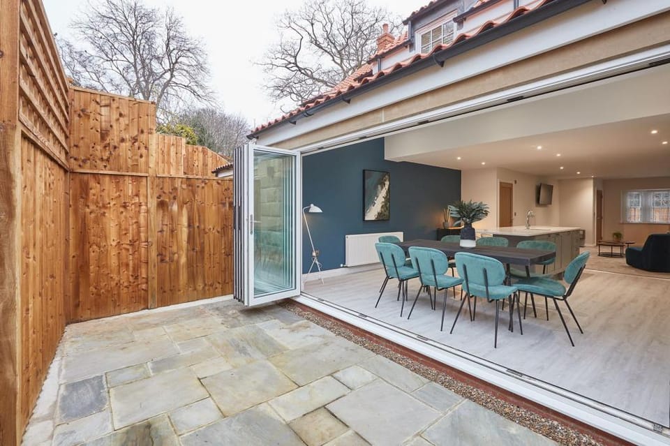 Host & Stay | Iburn House @ Briggswath Apartment in England