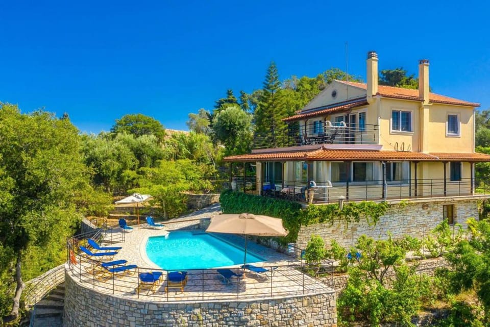 Villa Nefeli: Large Private Pool, Walk to Beach, Sea Views, A/C, WiFi, Car Not Required              Apartment in Peloponnese, Western Greece and the Ionian