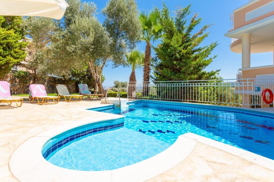 Villa Pelagos: Large Private Pool, Sea Views, A/C, WiFi, Eco-Friendly                                Apartment in Crete