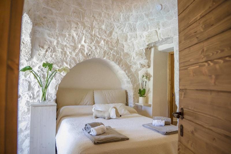 TD Trulli di Carole Renovated Trulli with Pool Apartment in Province of Taranto