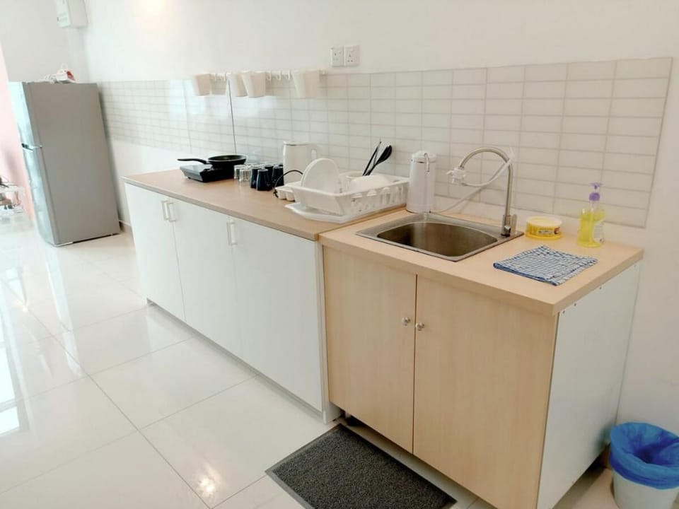 High Floor Maritime Duplex 2BR for 4-9pax @ Town Vacation rental in George Town
