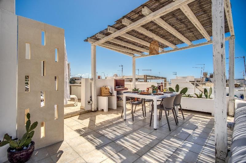 Bilocale con affreschi e vista mare in centro Apartment in Gallipoli